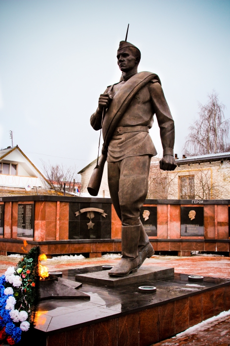 Памятник солдату в г. Мышкин