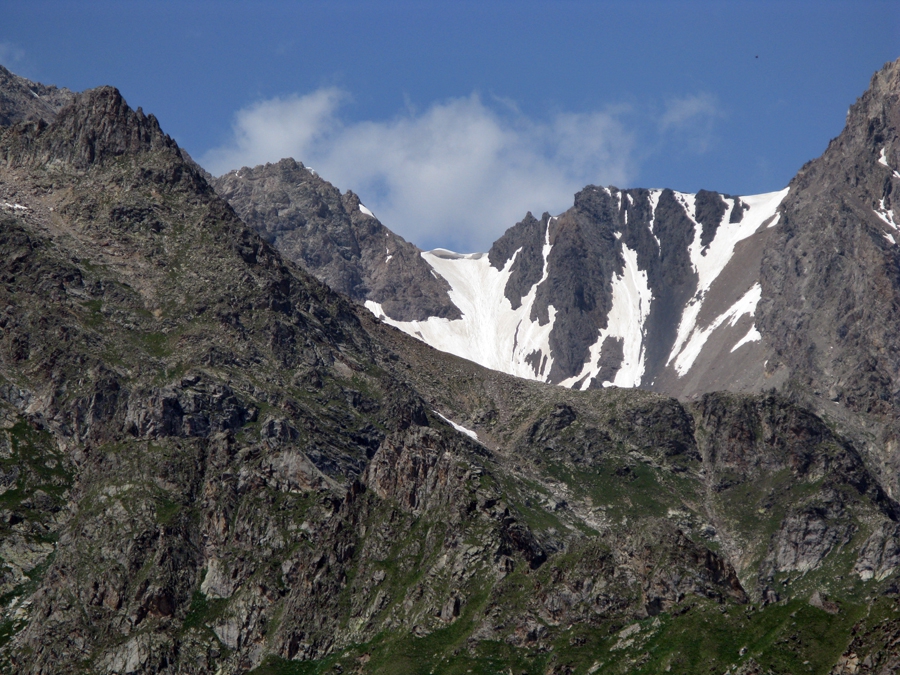 Вид на перевал Койавганауш со стороны долины Адырсу