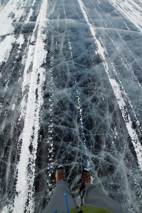 Метровый лед под ногами