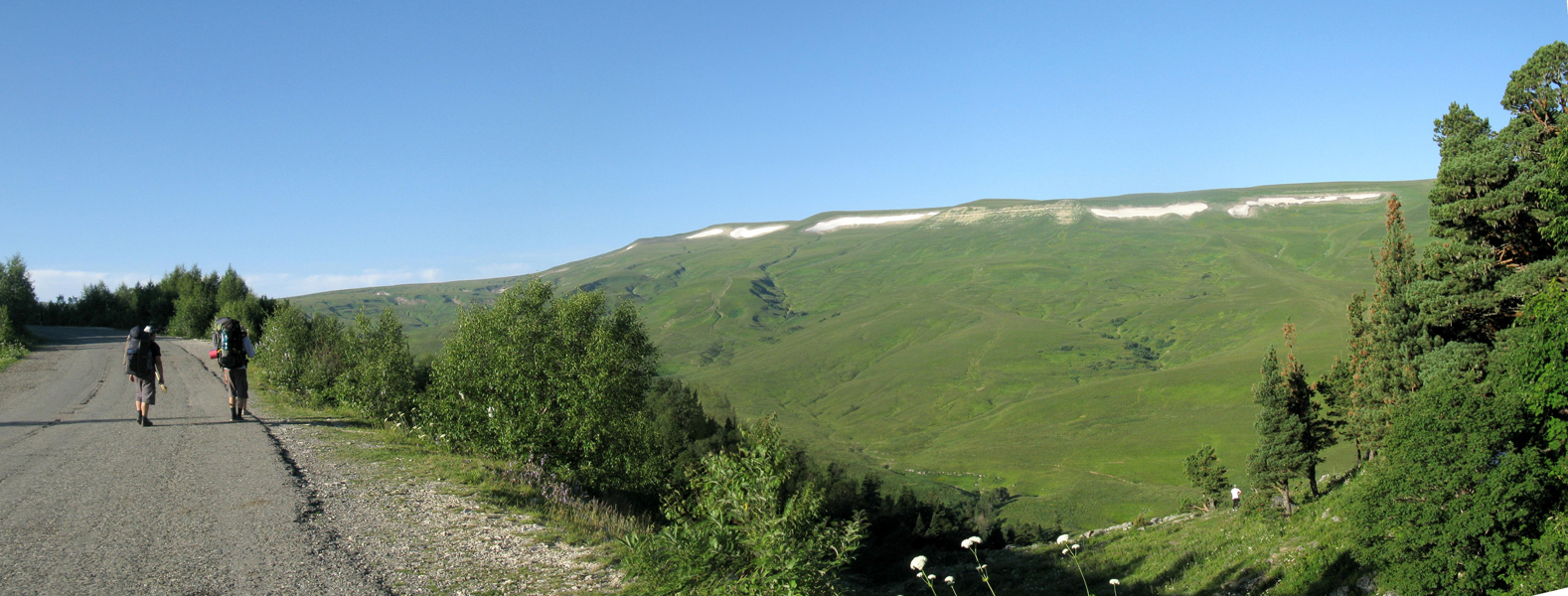 Панорама Абадзешского хребта 