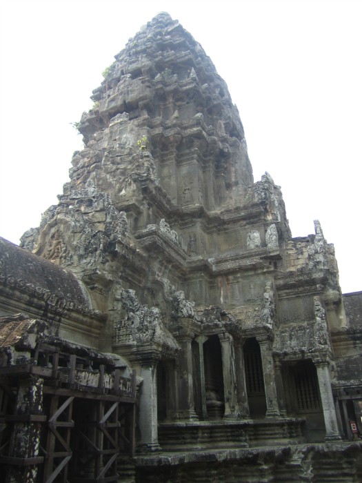 Angkor Wat, 10