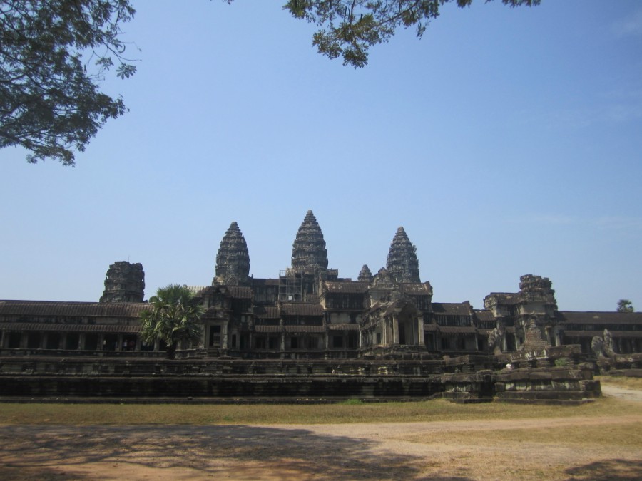 Angkor Wat, 14