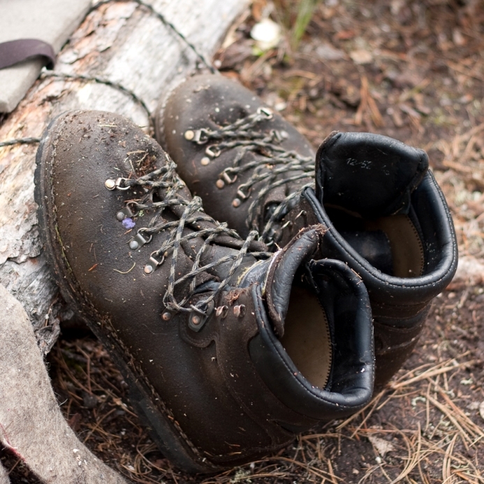 Zwiegenähte Bergschuhe