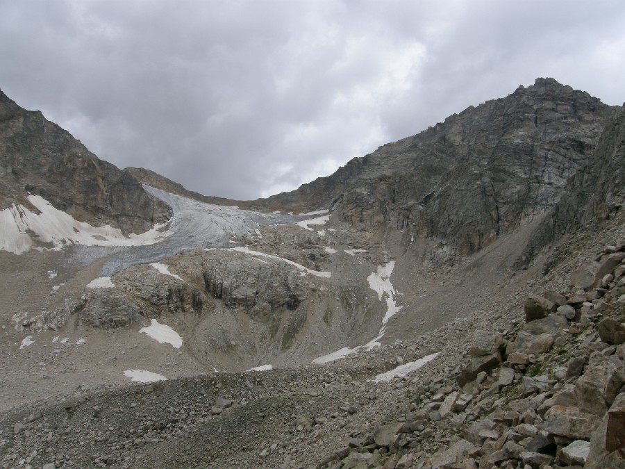 Ледник к юго-востоку от вершины Узловая