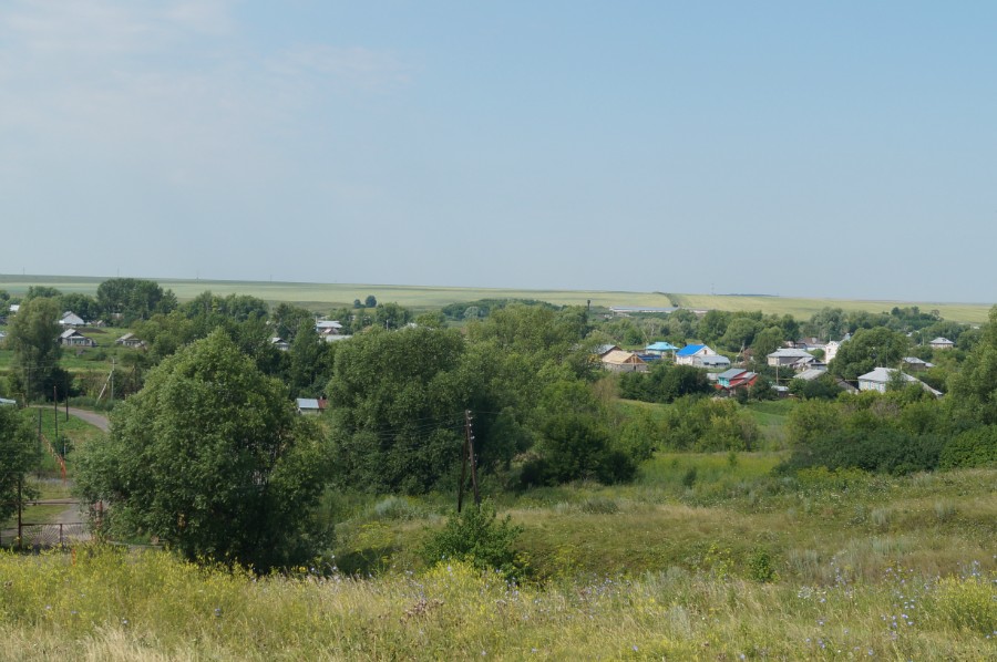 Вид на село Болтинка от источника иконы Боголюбской Божией Матери. Фото 2