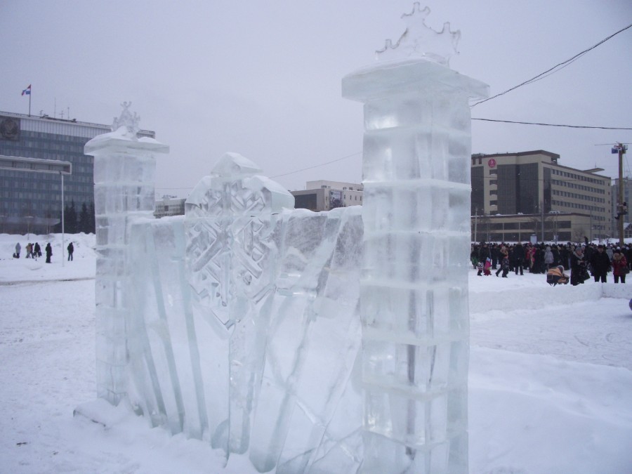 Пермь, ледяные, снежные скульптуры. Март 2011