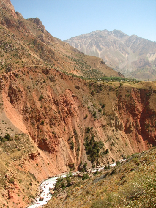 Красные склоны Таджикистана
