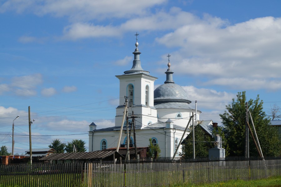 Церковь Троицы Живоначальной в селе Досчатое Выксунского района