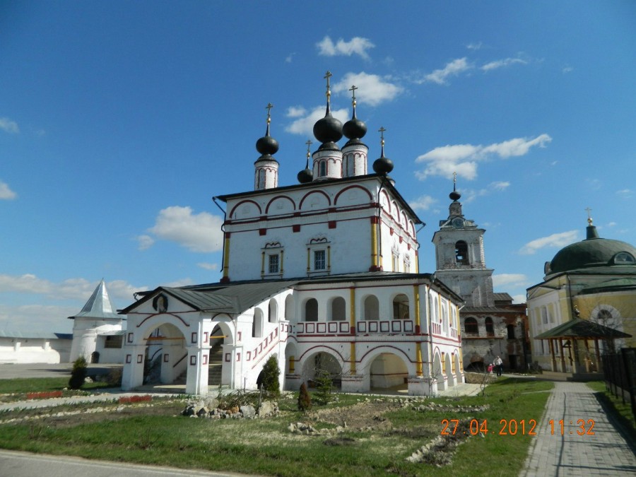 Свято-Троицкий Белопесоцкий женский монастырь. Фото 2