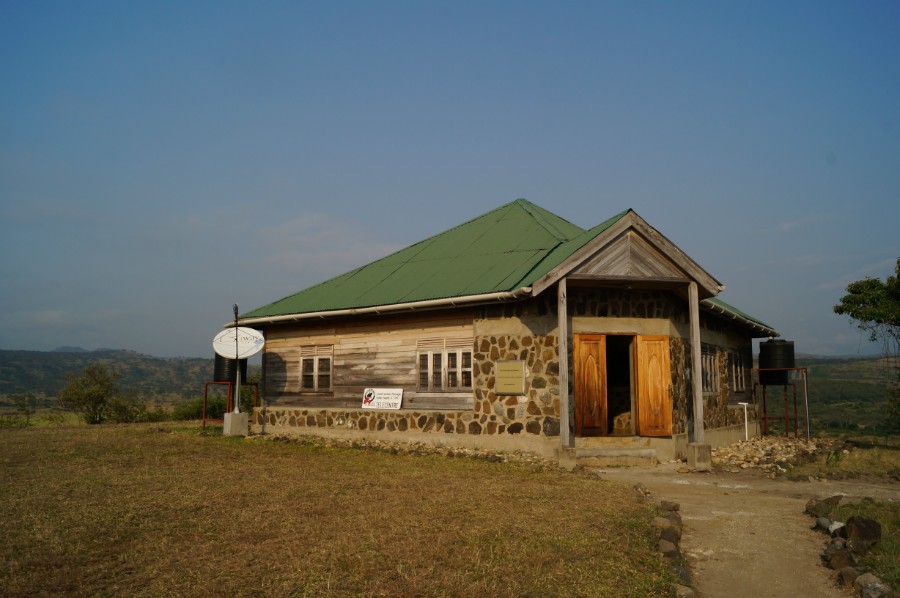     (Queen Elizabeth National Park)