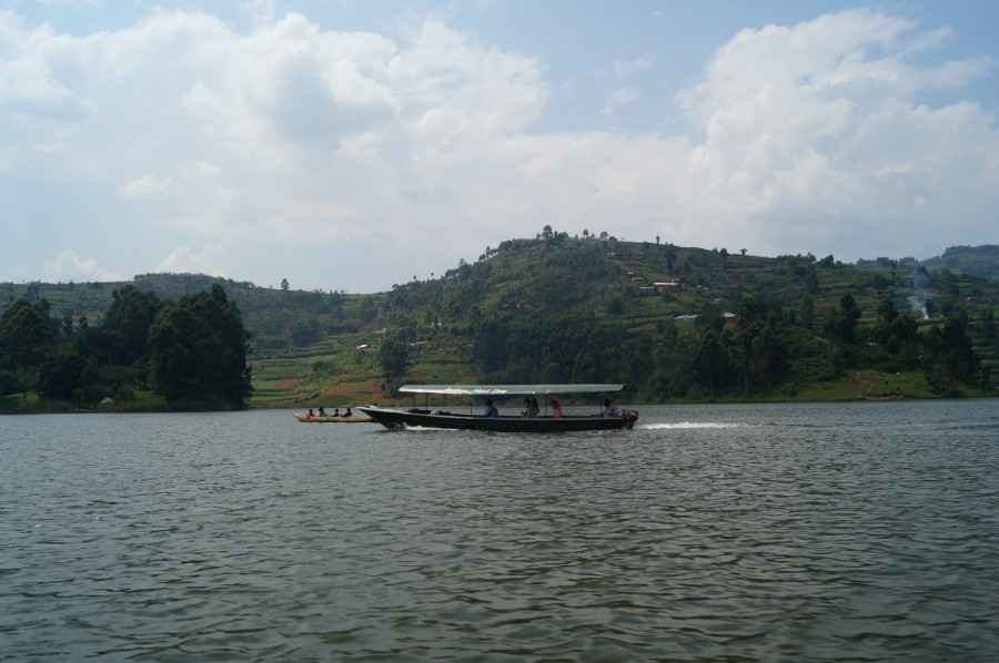 Озеро Буньёни (Lake Bunyonyi). Фото 2