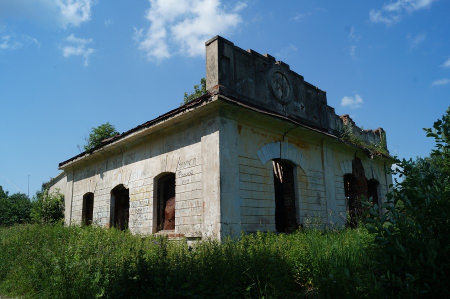 Здание бывшей электростанции в Макрашах