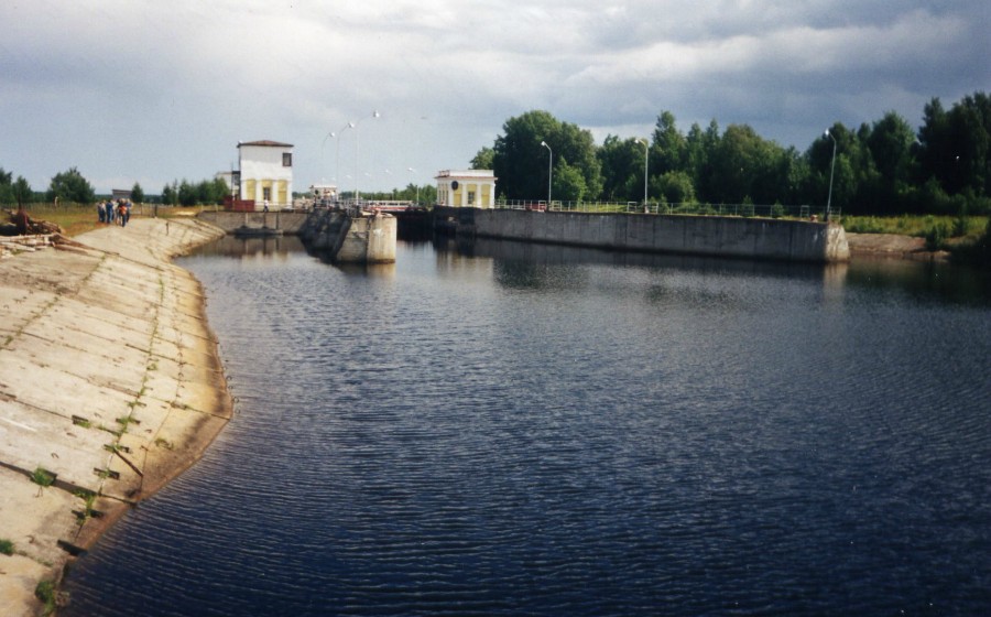 2004. Материк. Беломоро-Балтийский канал. На его строительство были переброшены соловецкие политзаключенные