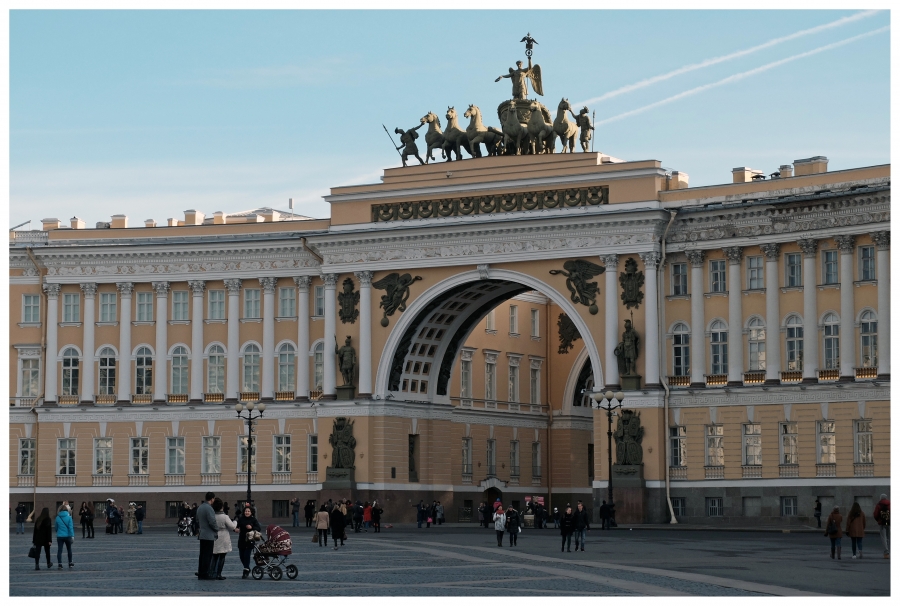 Триумфальная арка Дворцовой площади