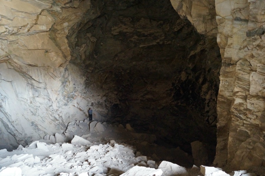 В пещере Гурван-Хойд Цэнхэрийн Агуй