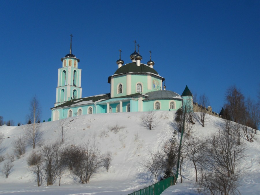 Храм в честь Троицы Живоначальной (1647 г.) в с. Кантаурово