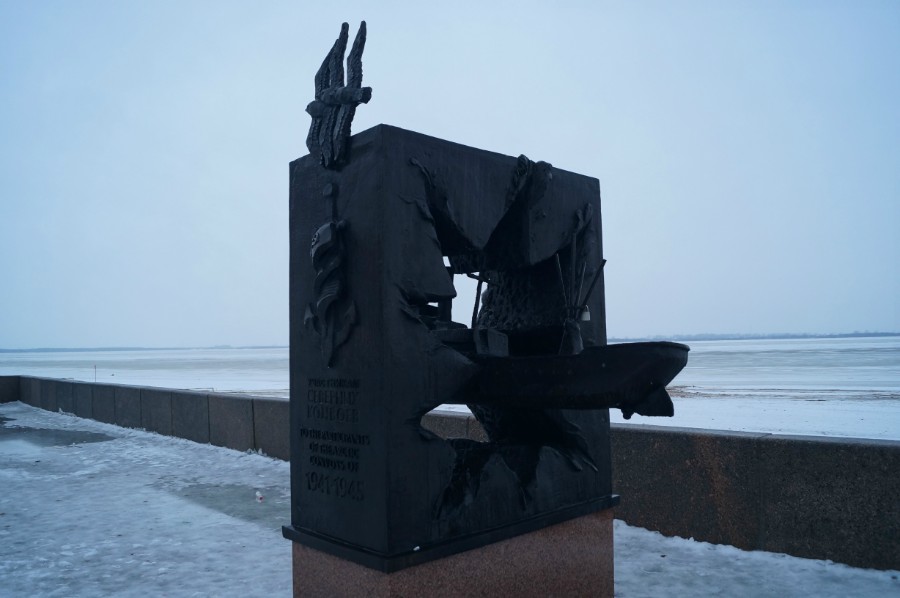 Памятник конвоям в Архангельске