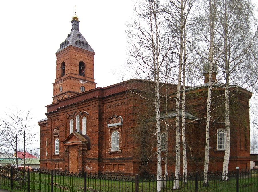 Церковь Александра Невского в Окуловке