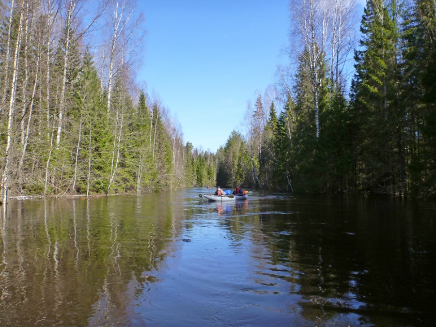 Экипаж "Викинга" на гладкой воде
