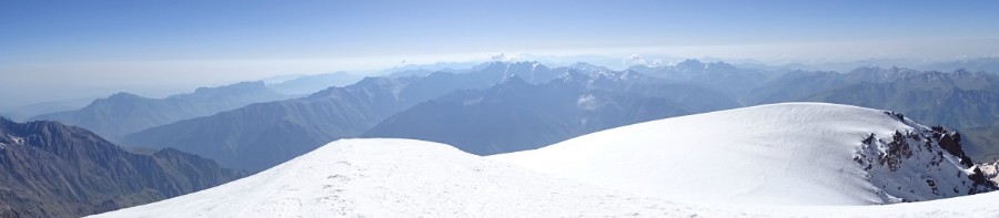 Панорама с Казбека с видом на вторую вершину