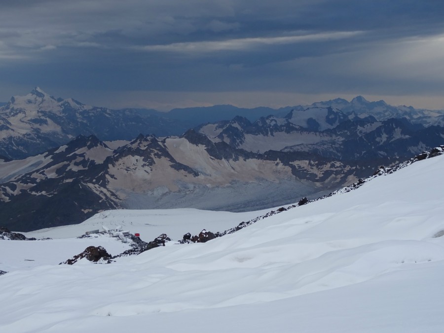 Вид в сторону ледника Большой Азау