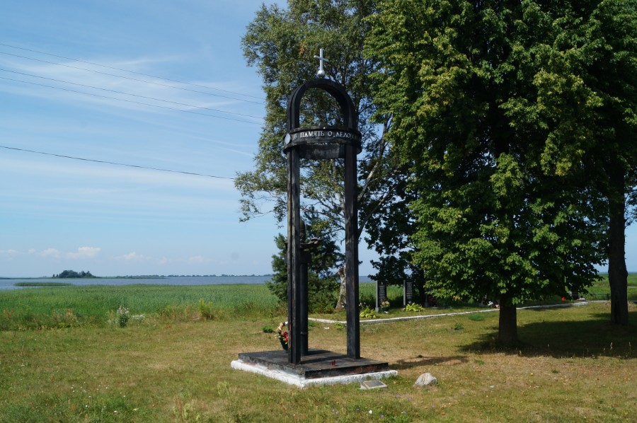Памятник на месте Ледового побоища