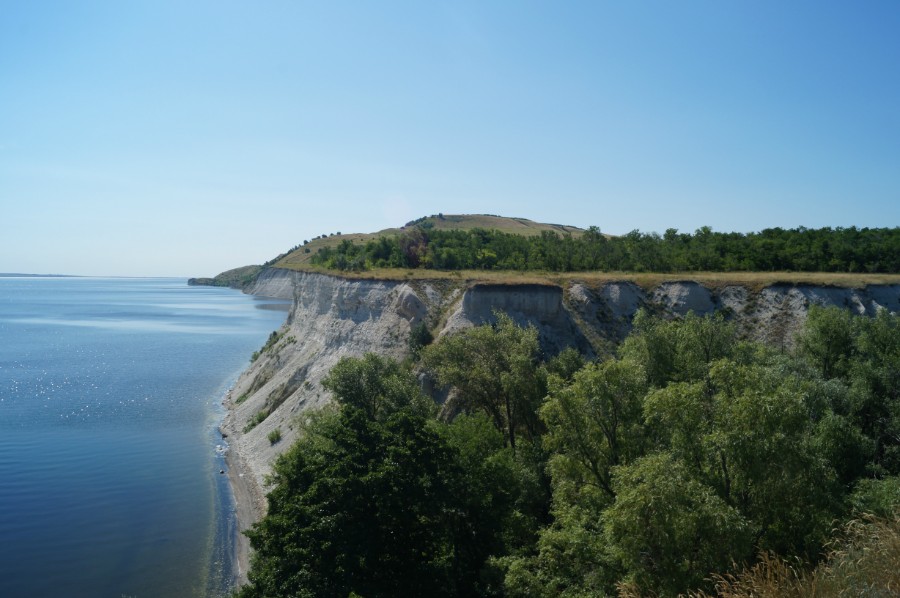 Вид на юг с утеса Степана Разина