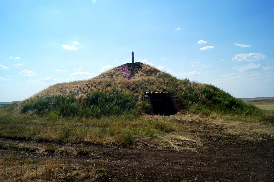 Курган Темир в Аркаиме (реконструкция) 