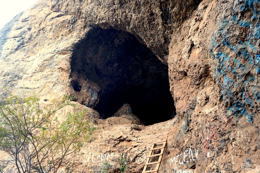 Вход в пещеру Салавата Юлаева