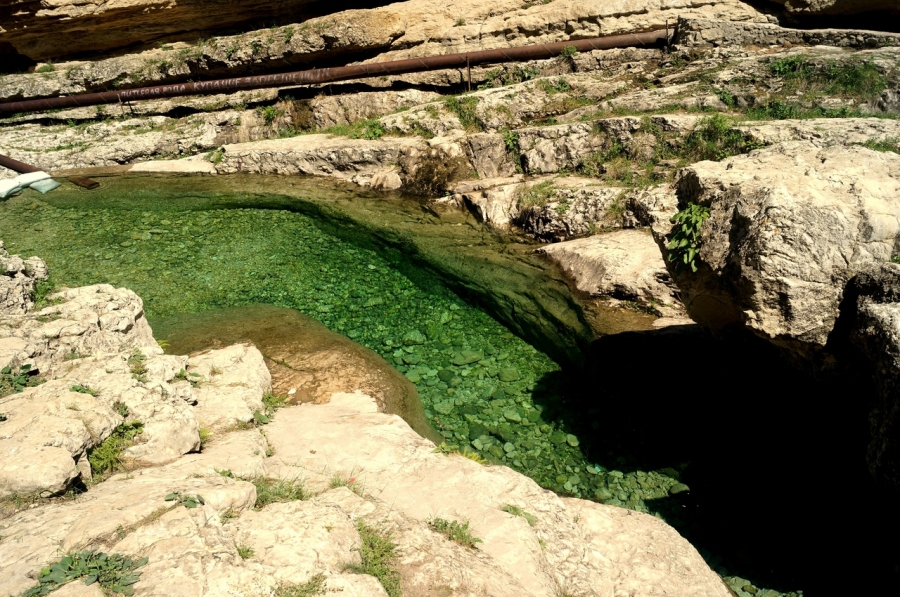 Русло реки Бакдакули - сейчас просто озерцо с чистейшей, родниковой водой