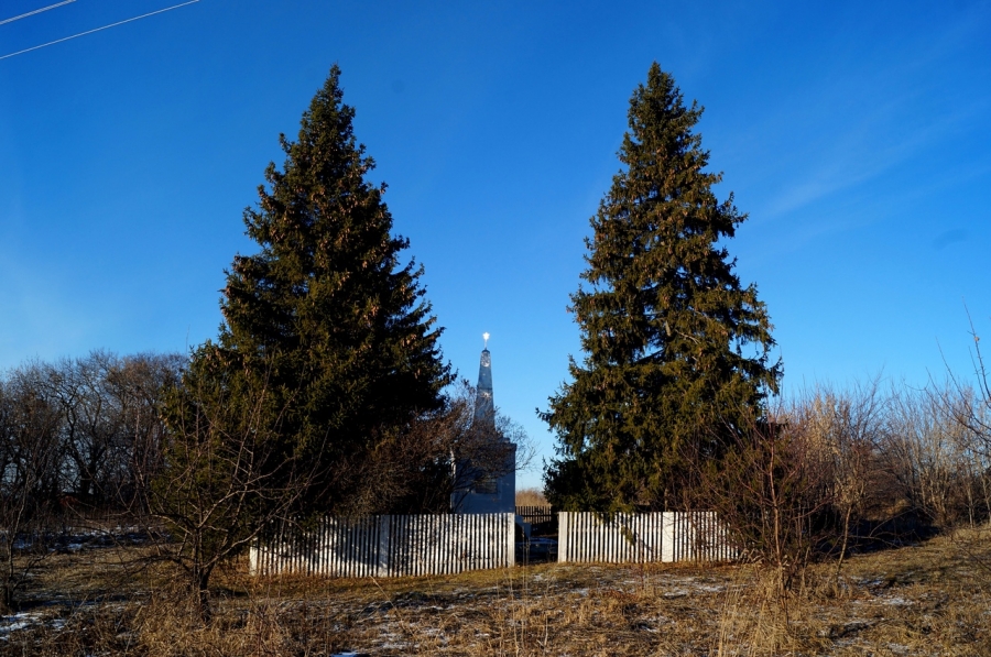 Памятник погибшим в ВОВ в селе Старинское