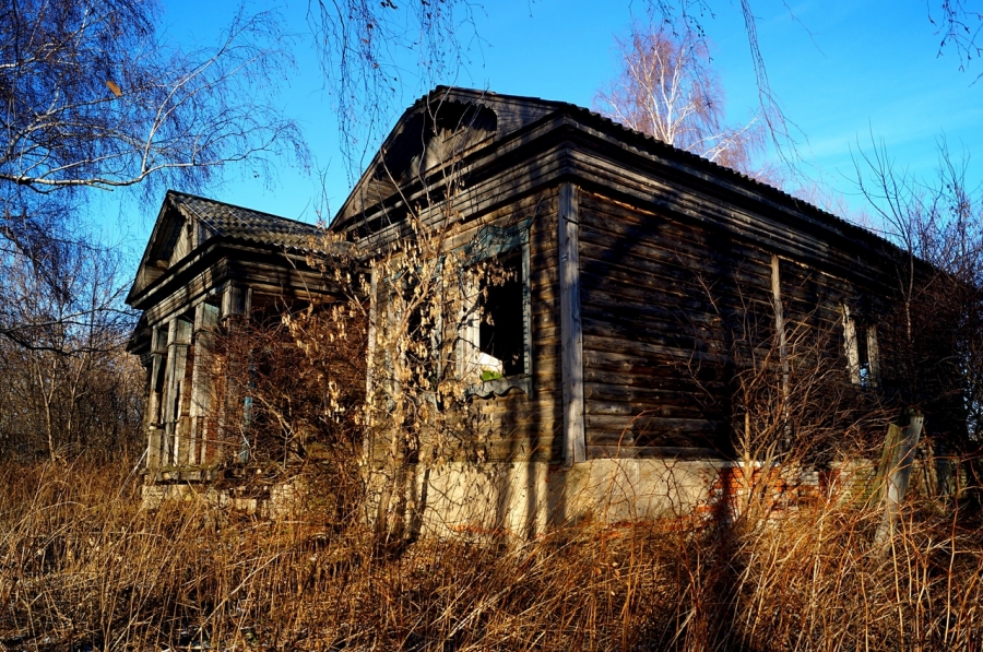 Единственное сохранившееся здание бывшей усадьбы Приклонских в с. Старинское 