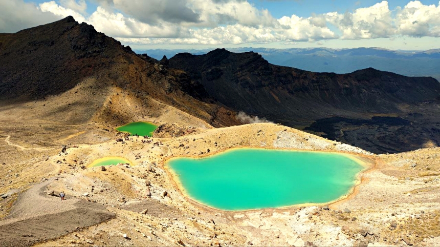        (Emerald Lakes)