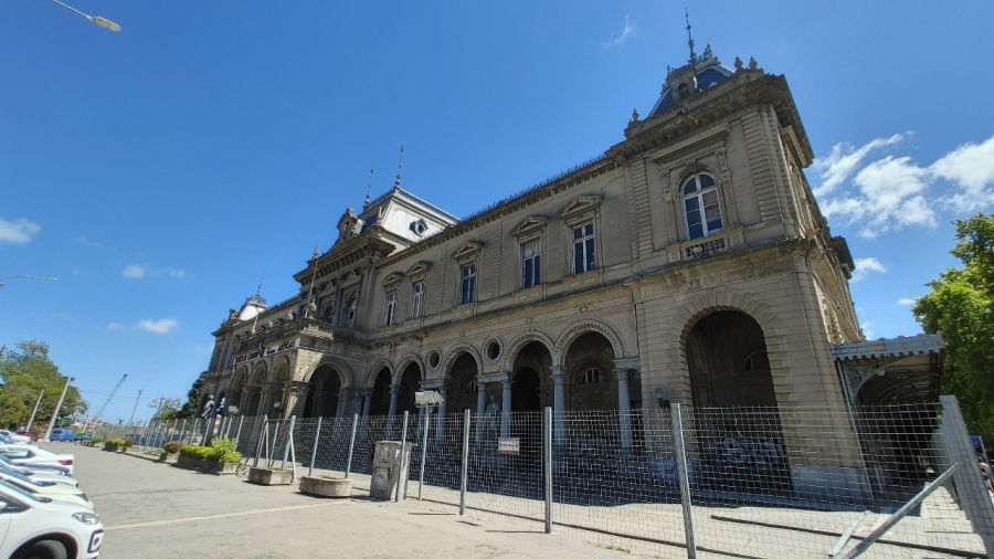 ����������