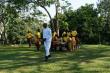 Танцы племени Баторо у кратерного озера Нкуруба