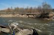 Порог на разрушенной Ичалковской ГЭС