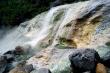 Водопад и ванночки с горячей, термальной водой 