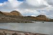 Приледниковое озеро и хребет Ак-Шийрак вдали